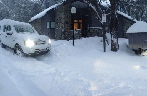 Thredbo House | Luxury Mountain Chalet "Woodridge" THREDBO