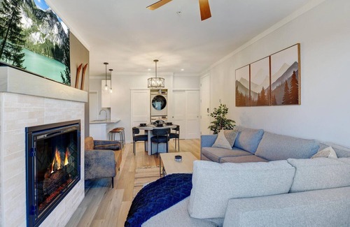 Fraser House | Luxury Mountain Condo 361 2 I Private Hot Tub I Great Views I Best Price I Discounted Attractions