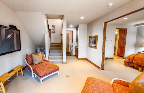 Ketchum Apartment | Luxury Mountain Townhome