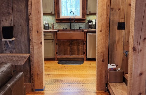 Marshall House | Luxury Mountain View Cabin Near Asheville, NC