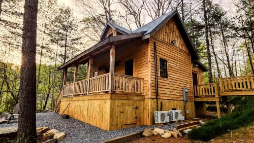 Marshall House | Luxury Mountain View Cabin Near Asheville NC