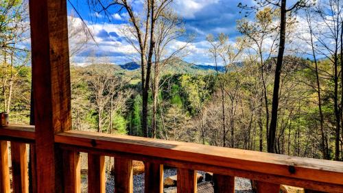 Marshall House | Luxury Mountain View Cabin Near Asheville NC