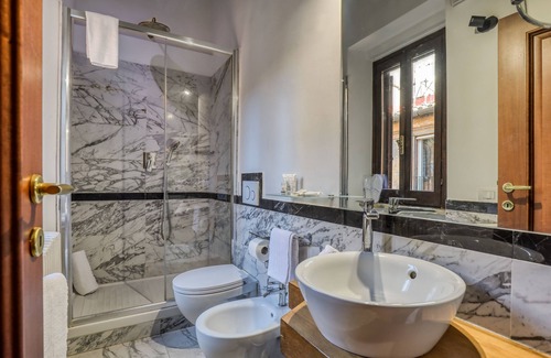 Rione V Ponte House | Luxury Navona