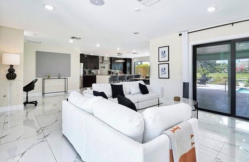 Lely Golf Estates House | Luxury NEW HOME, 3bed-3bath, 5 beds. Fully equipped. HEATED POOL