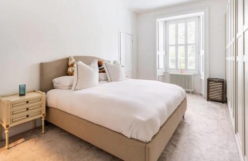 Bonnington Apartment | Luxury New Town Apartment