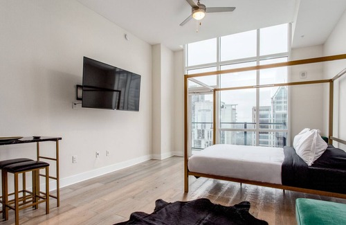 Third Ward Condo | Luxury Noda/Charlotte, NC 1 Bedroom/1 Bath