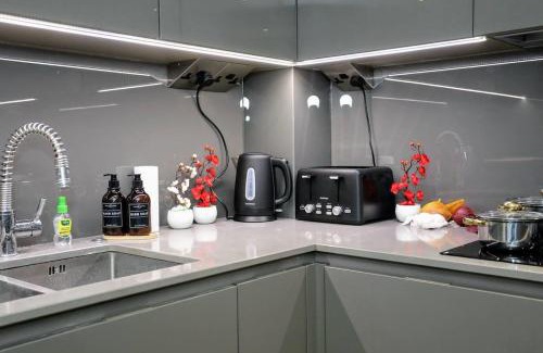 Whittington Apartment | Luxury North London Haven