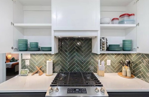 Plano House | Luxury Oasis 5B 2B+Jacuzzi+Pet Friendly