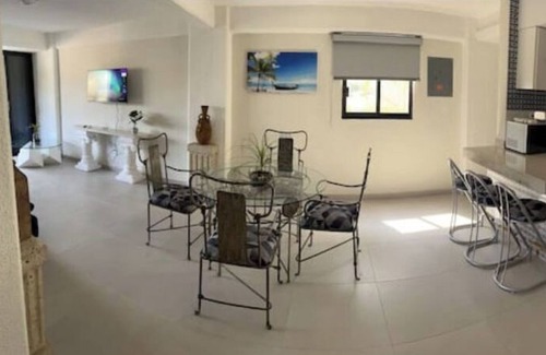 Club Deportivo House | Luxury Oasis in Acapulco