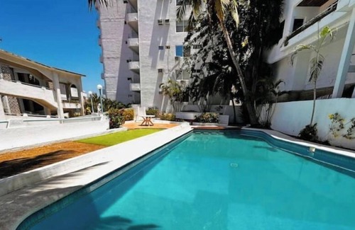 Club Deportivo House | Luxury Oasis in Acapulco
