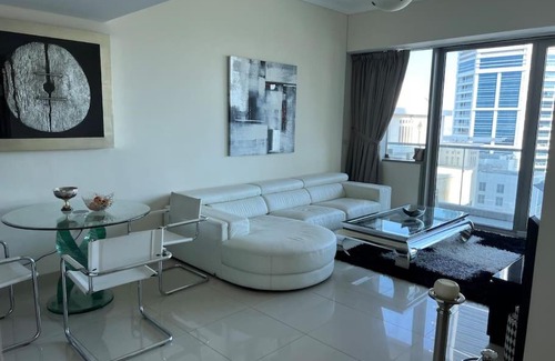 Al Sufouh 2 Apartment | Luxury Ocean Heights Dubai Marina sky view flat