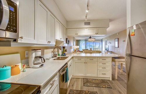 Butler Beach Apartment | Luxury Ocean Oasis Free Tix