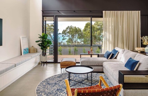 Point Vernon House | Luxury ocean view beach house