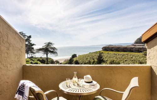 Rio del Mar Apartment | Luxury Ocean View Condo - Heated pool and Spa condo