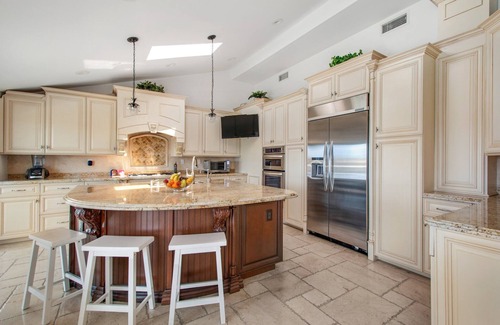 Corona del Mar House | Luxury Ocean View Summer Retreat. Gated Community Multiple Pools & Tennis Courts