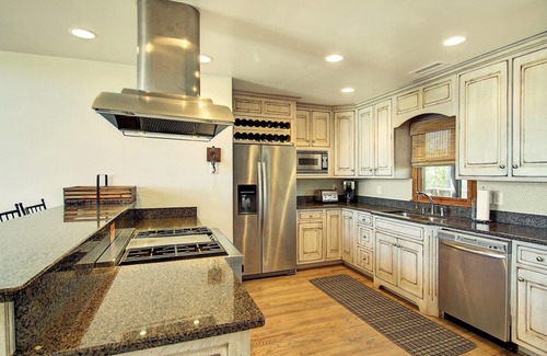 Charleston County House | Luxury Oceanfront 4BR/4BA + Private Beach Access