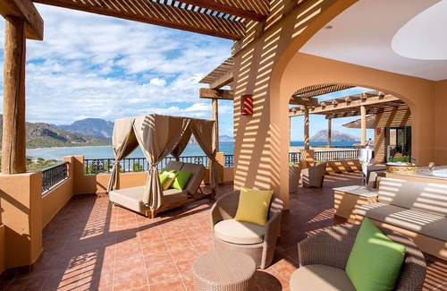 Loreto Apartment | Luxury Oceanfront Escape in Loreto with Spectacular Golf & Views