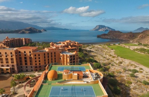 Loreto Apartment | Luxury Oceanfront Escape in Loreto with Spectacular Golf & Views