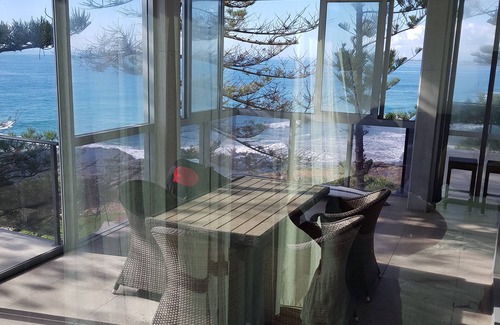 Austinmer Apartment | Luxury Oceanfront Penthouse