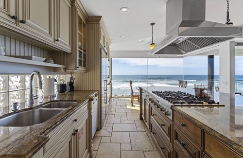 South Oceanside Villa | Luxury Oceanfront Villa w/Resort Style Amenities