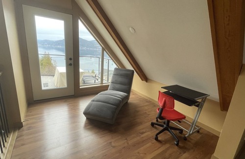 Central Okanagan Cottage | Luxury Okanagan Lake View Cottage in La Casa (LaCasa) Resort, Kelowna!