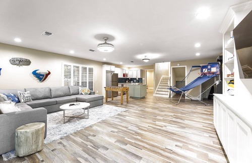 Horseshoe Bay House | Luxury on Lake LBJ With Hot Tub Firepit & Boat Slip