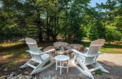 Williamsburg Apartment | Luxury on the Edge of Traverse City