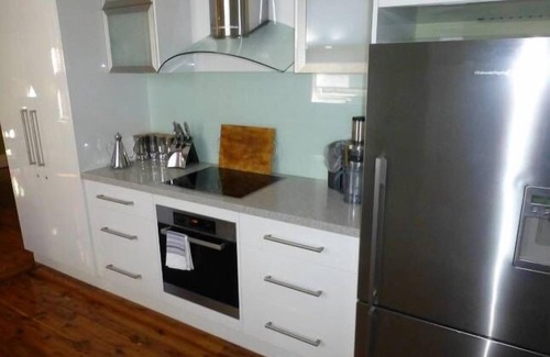 Albury House | "Luxury on Wyse" - A minute's walk to Dean St.