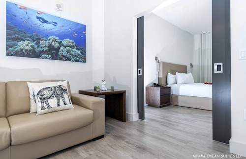 Hollywood Resort | Luxury one bedroom Apt/ at Hollywood beach resort