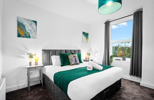 King's Heath Apartment | Luxury One Bedroom - Fast WiFi - Netflix - On Street Parking 2BR