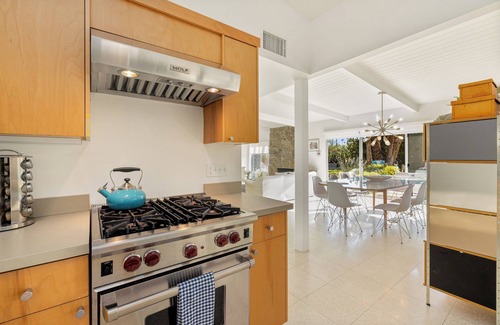 Old Las Palmas House | Luxury Palm Springs Estate 3Bedroom House & 3 Casitas, Salt Water Pool & HotTub