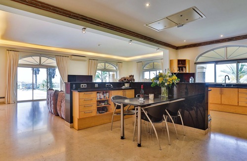 Patroves Villa | Luxury panoramic sea view villa with tennis court and total privicy.