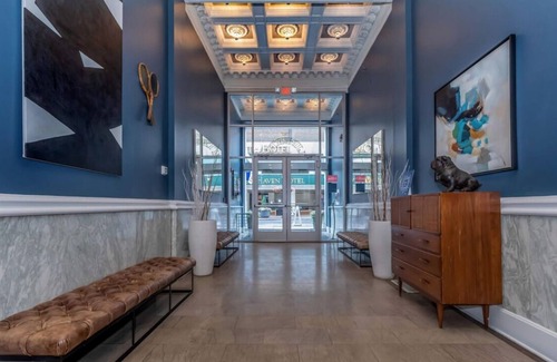 Downtown Apartment | Luxury Penthouse in Dead Center Downtown New Haven
