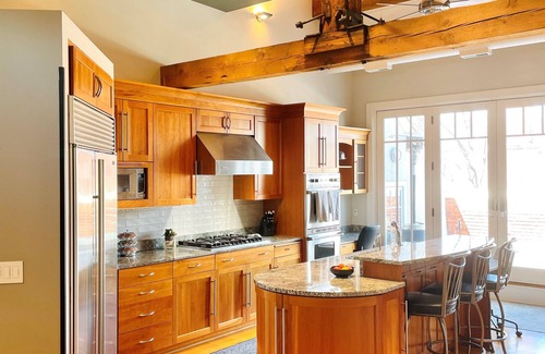 Stillwater Condo | Luxury Penthouse in Downtown with private parking next to JX Event Venue