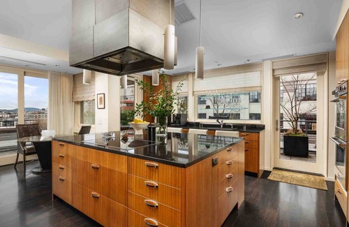 Pearl District Condo | Luxury Penthouse Living, Breathtaking Views, Huge Wraparound Deck, All New Decor, Two Parking Spots