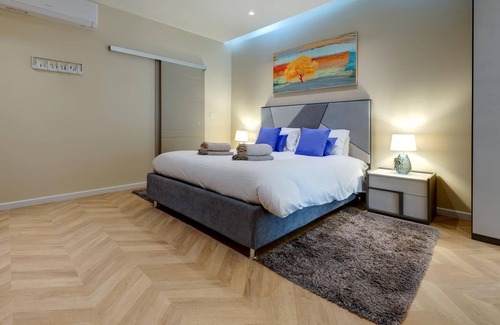 Tal-Ghoqod Apartment | Luxury Penthouse with Terrace and Views