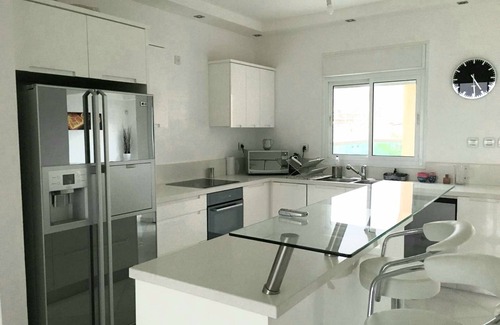 Eilat House | Luxury Penthouse with Sea View & Jacuzzi