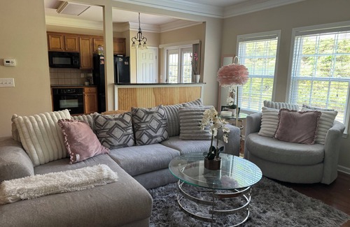 Atlanta House | Luxury Pink Cascades Oasis - Gated Community