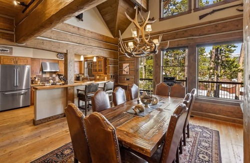Powder Ridge House | Luxury Powder Ridge Cabin - Ski-In/Ski-Out Access