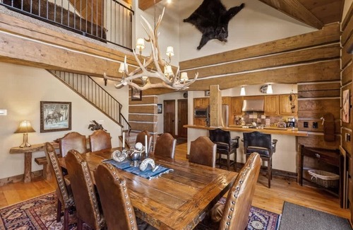 Powder Ridge House | Luxury Powder Ridge Cabin - Ski-In/Ski-Out Access