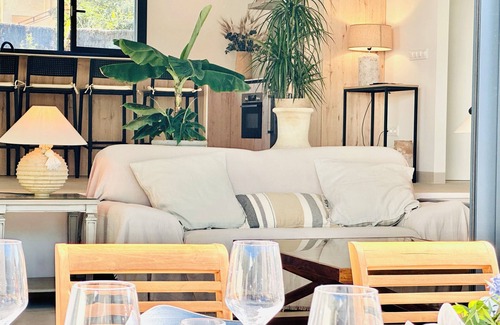 Los Canos de Meca Ski Chalet | Luxury, privacy & all U need to explore nature & local culture. Costa de la Luz