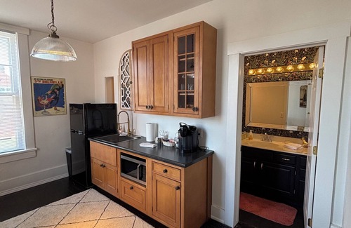 Dayton Apartment | Luxury Private Downtown Penthouse 1 Bedroom