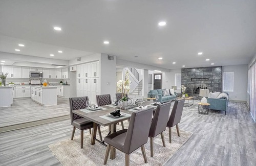 Lake Isabella House | Luxury Private Lake Home For Larger Groups on Acre with Huge Private Suite