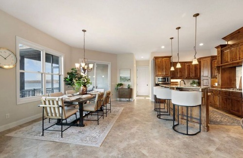 Lake of the Ozarks House | Luxury Private Oasis & 269' Lakefront! 5Bds, 4.5Bath