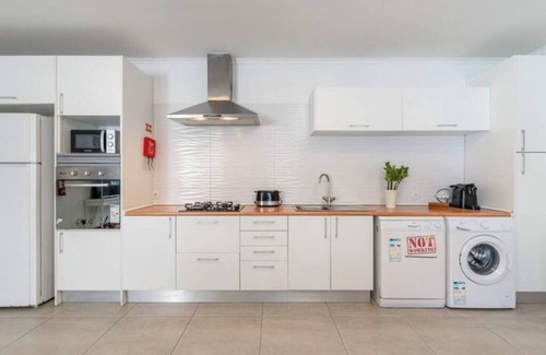 Costa de Caparica Apartment | Luxury private room near the beach