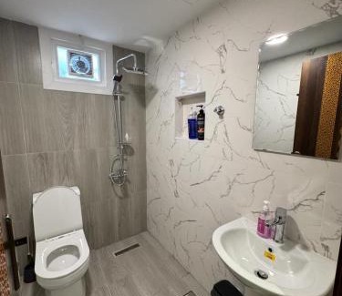 Abu Dhabi House | Luxury Private Room near airport
