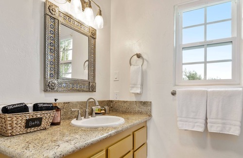 Paso Robles House | Luxury Private Vineyard Ranch /hot Tub/bocce Ball