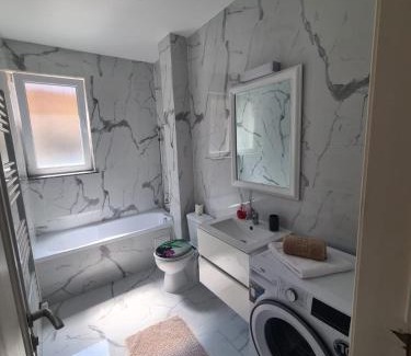 Radauti Apartment | Luxury Property with 2bdm Radauti