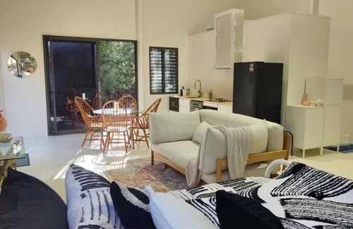 Verrierdale House | Luxury Rainforest Studio