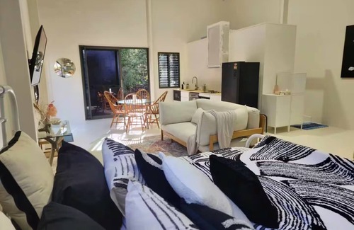 Verrierdale House | Luxury Rainforest Studio